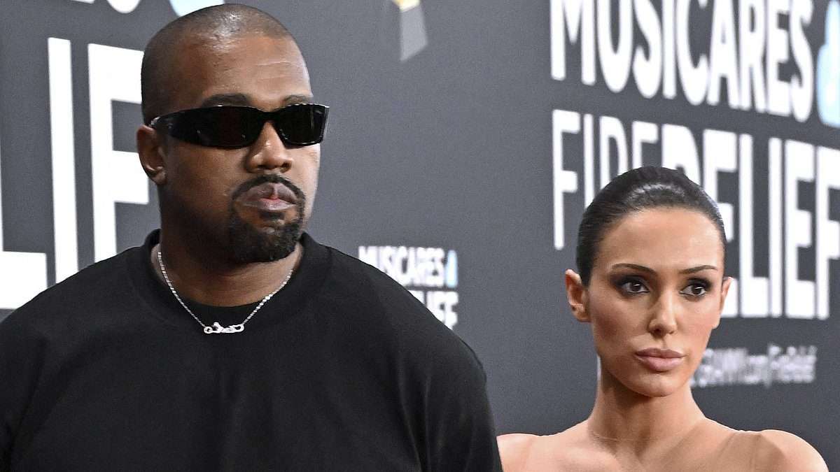 Unpacking the Controversial Red Carpet Moments: Kanye West and Bianca ...