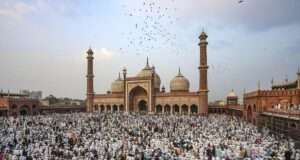 As Eid approaches on March 31, 2025, it's crucial to know how it affects bank operations. Discover if today is a bank holiday and if banks are open, along with tips for managing your banking needs during this festive time. Image courtesy (bsmedia.business-standard.com)
