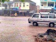 India: Climate Change Driving Shifts in Seasonal Weather Patterns Exploring the impacts of climate change on weather patterns and community responses to environmental challenges (media.andhrajyothy.com).