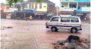 Exploring the impacts of climate change on weather patterns and community responses to environmental challenges (media.andhrajyothy.com).