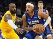 Lakers lose to Magic, marking their third straight defeat; Orlando's Wagner shines in crucial victory. Image courtesy (bloximages.chicago2.vip.townnews.com)