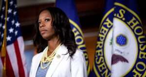 Mia Love, former congresswoman from Utah, faces a brave battle with brain cancer, inspiring her community to rally around her during this challenging time (static01.nyt.com).