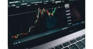 Explore the dynamics of the futures market in 2023, highlighting opportunities, risks, and the impact of technology and regulation on trading strategies (south-1.amazonaws.com).
