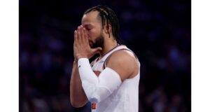 Explore how the Knicks plan to cope without Jalen Brunson and the impact of his injury on their season (staticg.sportskeeda.com).