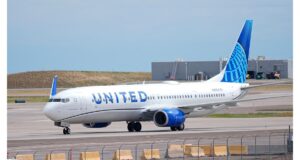 This article explores the latest trends and innovations in the aviation industry as airlines adapt to a post-pandemic world, focusing on sustainability, new routes, and safety measures (s.yimg.com).