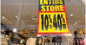 Explores the decline of Forever 21 and the impact of e-commerce on fast fashion retailers (a57.foxnews.com).