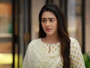 Explore the gripping drama in Star Plus's 'Jhanak' as accusations fly and the truth unfolds in a hospital mystery (www.livehindustan.com).