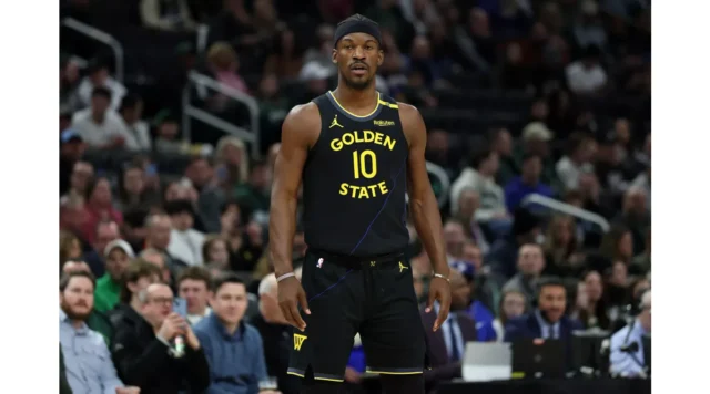 Warriors vs Bucks: A Clash of Titans on the Court Get ready for the epic showdown between the Golden State Warriors and the Milwaukee Bucks. This article covers the key players, strategies, and what to expect from this much-anticipated matchup. Image courtesy (d.newsweek.com)