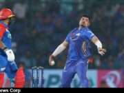 Explore how a strategic ball change helped the Mumbai Indians secure a thrilling victory against Delhi Capitals in IPL 2025 (static.cricbuzz.com).