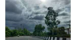 The Indian Meteorological Department (IMD) releases its monsoon forecasts, projecting a slightly above-average season. Stay updated on rainfall patterns and warnings for potential flooding (staticimg.amarujala.c).