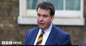 Fifteen charged by Gambling Commission in insider betting scandal involving political figures, raising questions about integrity in UK politics. Image courtesy (ichef.bbci.co.uk)