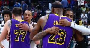 Experience the thrilling showdown between the Los Angeles Lakers and the Houston Rockets. Discover key moments, player performances, and the implications for the season. Image courtesy (motociclismo.pt)